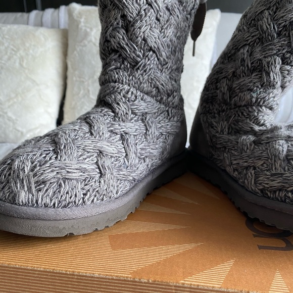 Australia UGG Blythe Knit Boot Size 8 - Picture 5 of 6